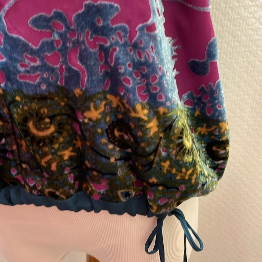 Anthropologie Lace Velvet Top/Blouse size Medium - Picture 9 of 9